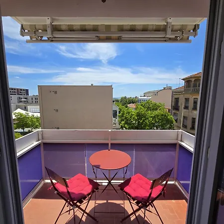 L'heure Sud T3 T3 Clim Avec Garage Au Centre-ville Hyères