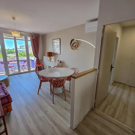 Apartment L'heure Sud T3 T3 Clim Avec Garage Au Centre-ville Hyères