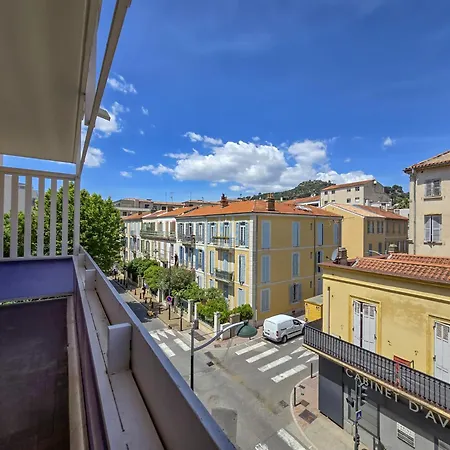 L'heure Sud T3 T3 Clim Avec Garage Au Centre-ville Hyères