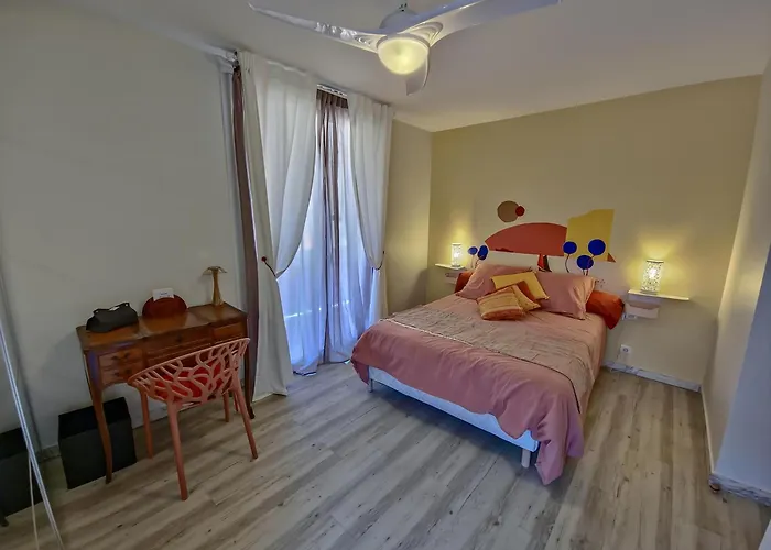 L'heure Sud T3 T3 Clim Avec Garage Au Centre-ville